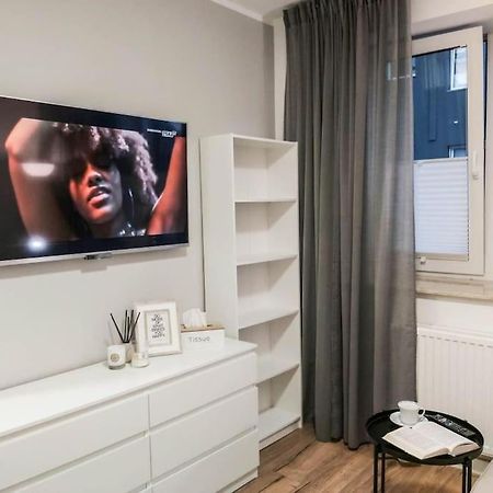 Bezagenta Mozart3 Studio Easy Access To City Wifi Warsaw Ngoại thất bức ảnh